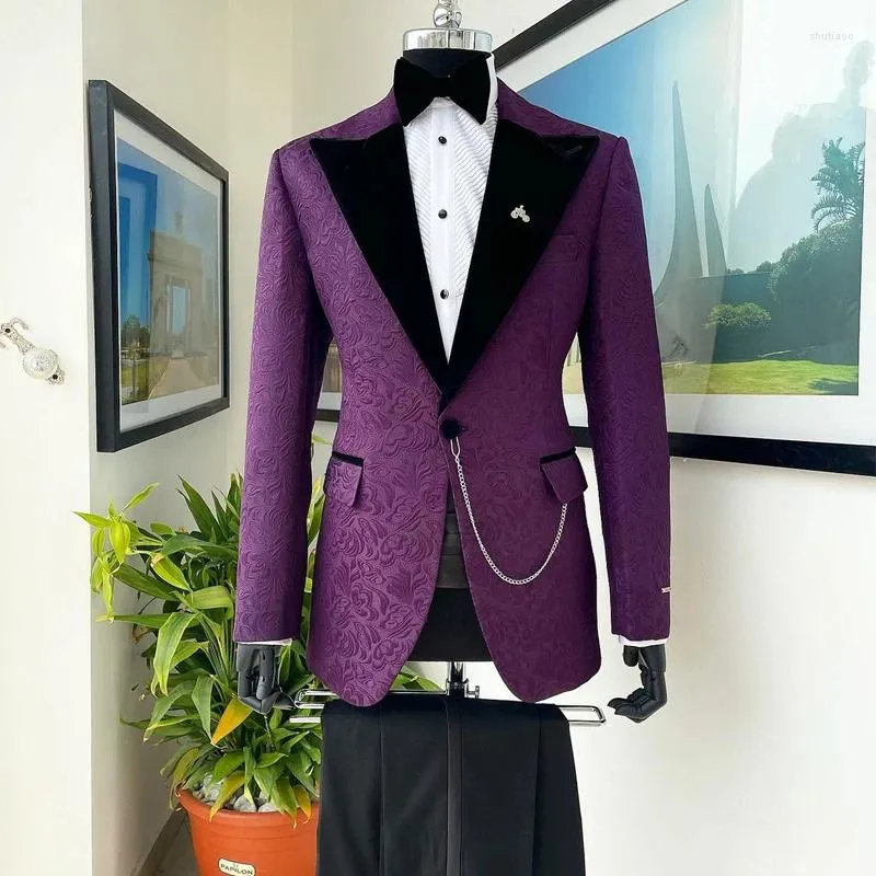 Męskie garnitury kwiatowy Jacquard dla mężczyzn Slim Fit 2 -Place Velvet Peaked Lapel Wedding Tuxedo Custom Made PROM PRYTUNE