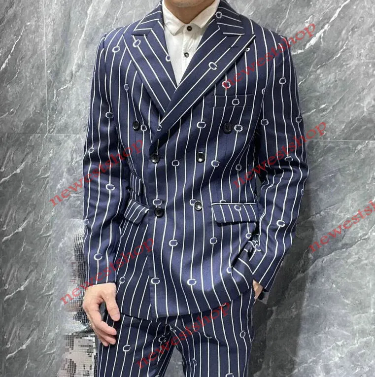 2023 Męskie garnitury Blazery Western Clothing Designer Men Blazer Autumn Luksusowy płaszcz odchwy
