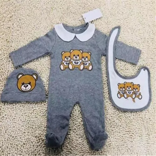 Småbarn Spädbarn lyxiga Rompers Baby Boys Girls Romper Newborn Jumpsuit Bibbs Cap 3 Pieces Designerkläder