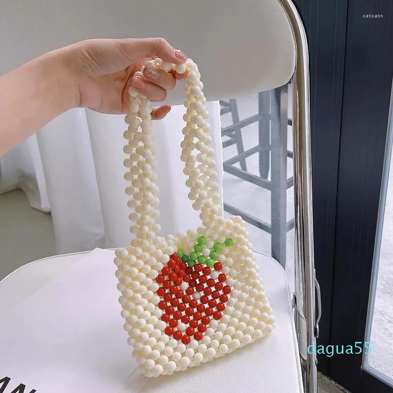 Sacs de soirée fraise à la main perlé sac petit frais femmes 2023 Portable perle une épaule vacances bandoulière