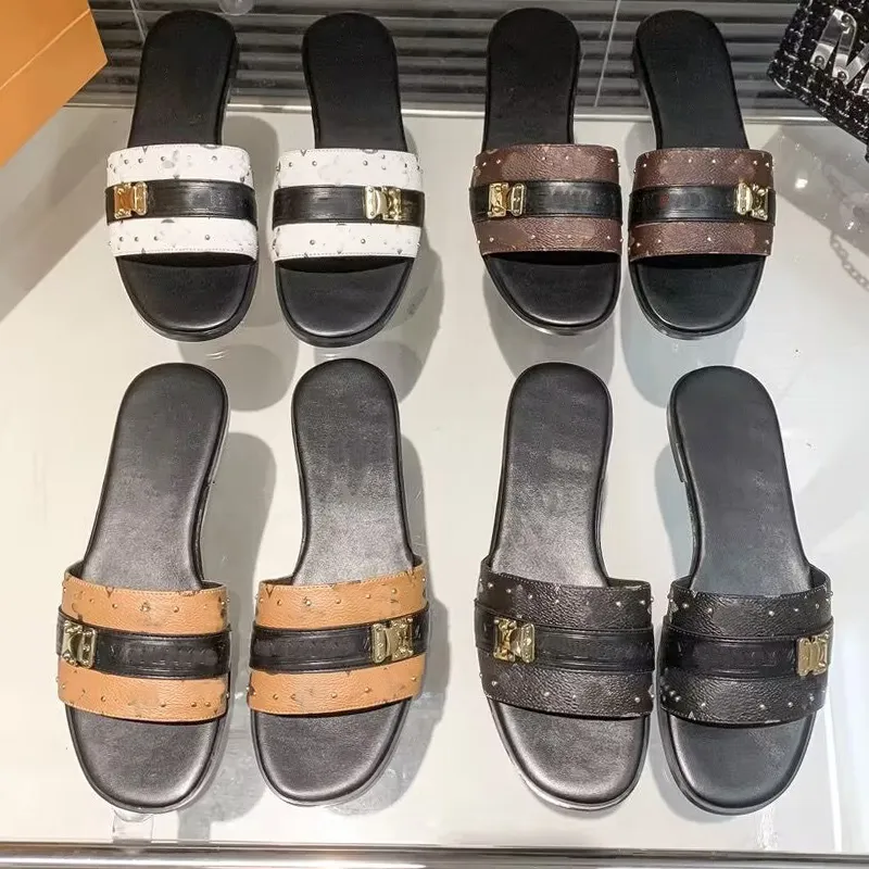 2024 designer lock it feminino chinelos dedo aberto conjunto pé férias praia plana chinelo slides sapatos tamanho 35-42