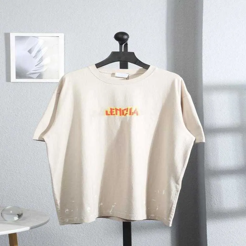 Luxe ontwerper Women T -shirt Shirt Hoge Versie Familie Familie Lightning Letter Sleeve WASS WATER SLAATSEN Gaten Inkjet Proces Scheurgom afdrukken