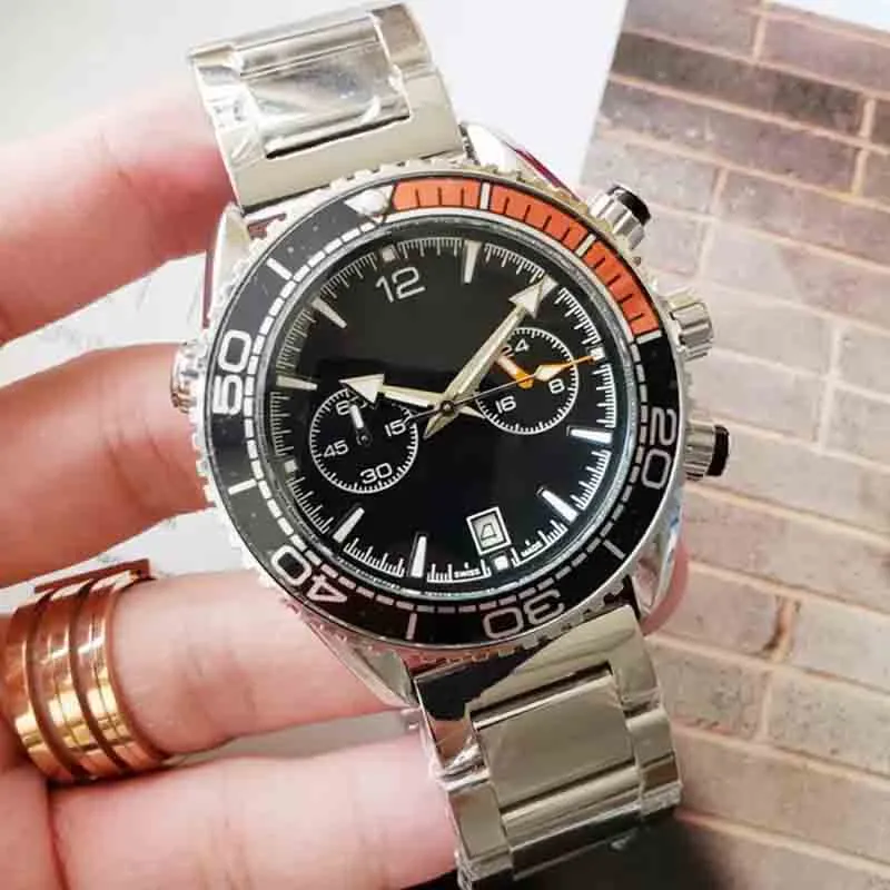 Mens Date Luxury Watch 600M Full Function Chrongraph Hommes Montres OS Quarz Mouvement Caoutchouc Sports James Bond 007 Skyfall montre de luxe Master Wristwatches101
