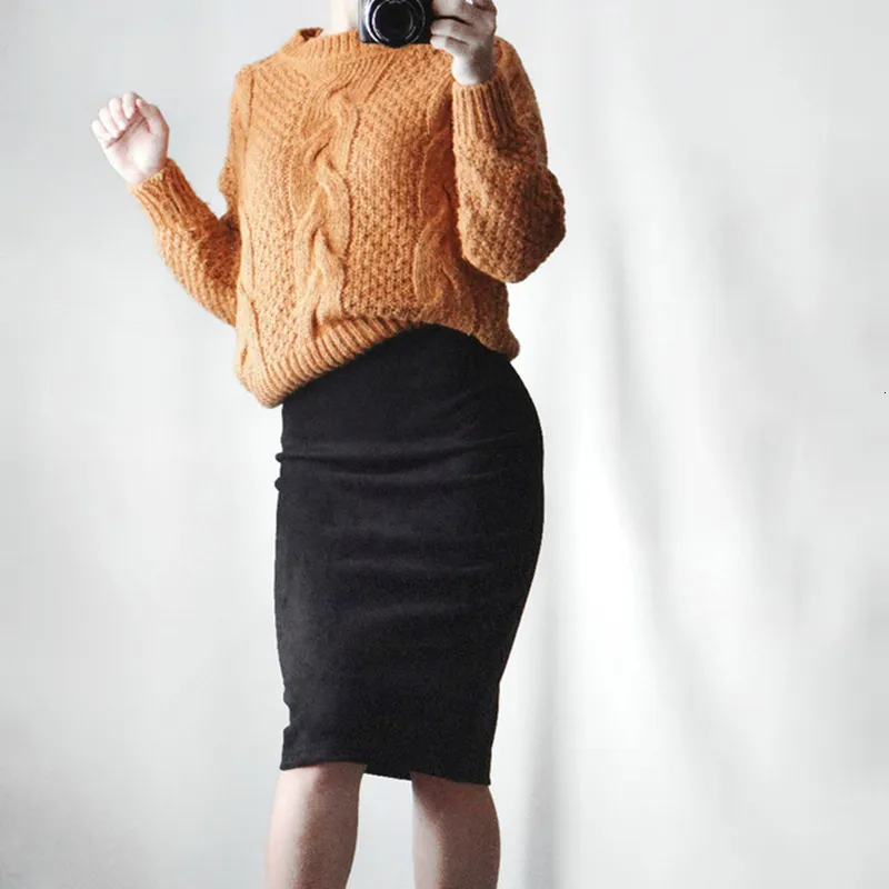 Midi pencil skirt winter top