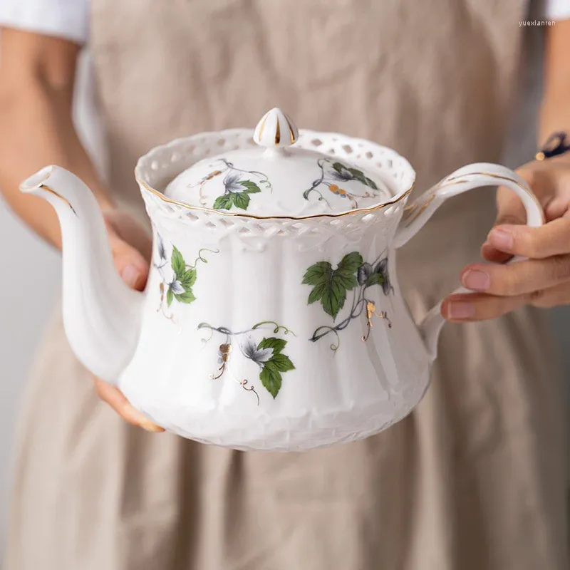 Filiżanki spodki Brytyjska ceramiczna filiżanka kawy i naczynia Kettle popołudniowe mleko herbaciane proste przybory do picia kwiatów