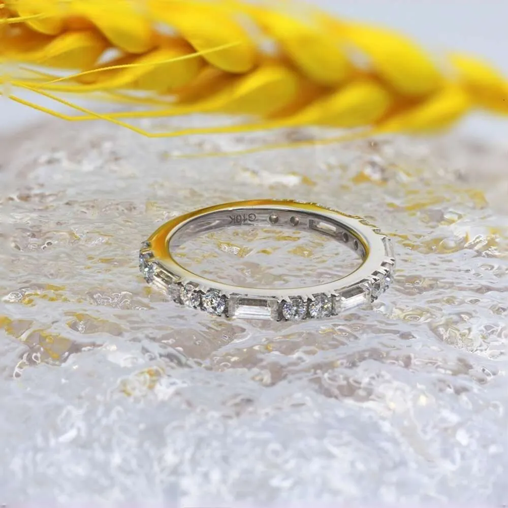 Paston Groothandel Pure Soild Gold 10K 14K S Emerald Cut 1.5X3 Diamond Eternity Band Bruiloft Moissanite Ring voor Vrouwen