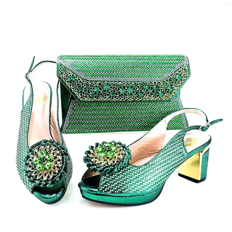 Dress Shoes 2024 Italian Design Green Color Rhinestone Decoration Casual Elegance Ladies High Heels Party Sandals & Bag Set