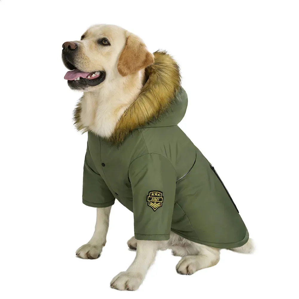 Abbigliamento per cani Piumino invernale caldo per cani con cappuccio Colletto in pelliccia impermeabile Vestiti natalizi per cani con distintivo Accessori per cani più spessi per cani di taglia grande 231109