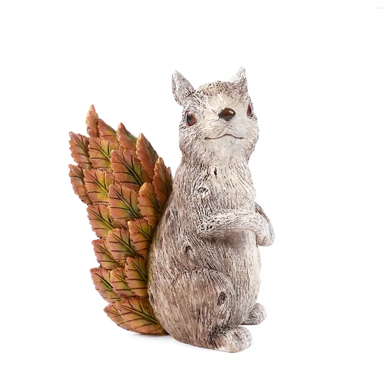 Garden Decorations Squirrel Statue Outdoor Decor Animal Yard Sculpture Ornaments For Patio Desktop Art