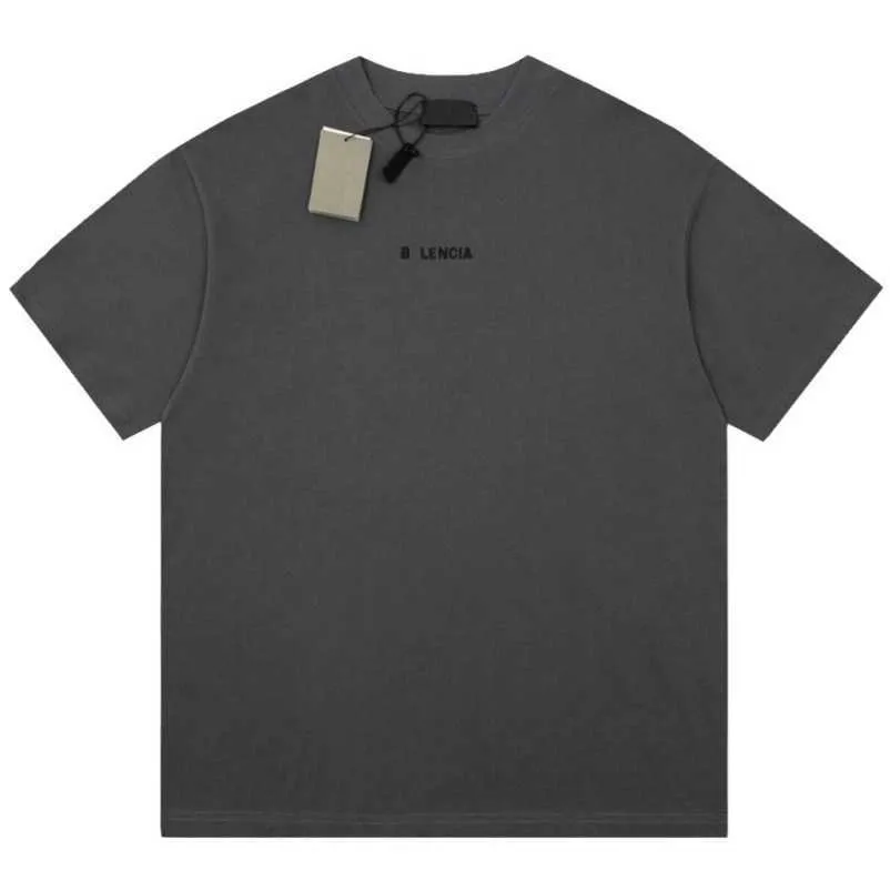 2023 Новая дизайнерская женская футболка высококачественная рубашка High Edition Family Print Unisex Reglected Fineve Tee
