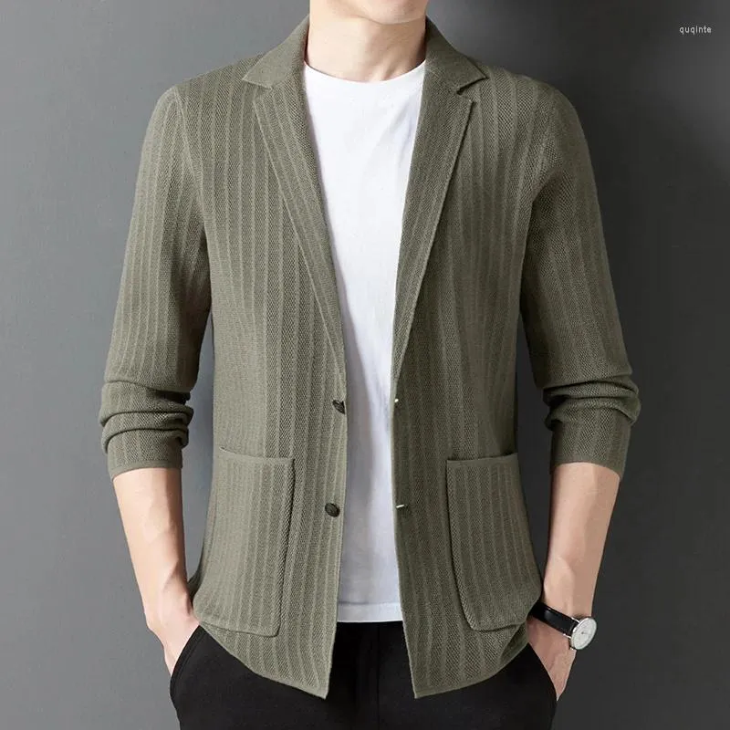 Męskie swetry Top Grade Sweater Blazer 2023 Autumn Single Berged Cardigan Office Męski Dzianin Kurtka z długim rękawem