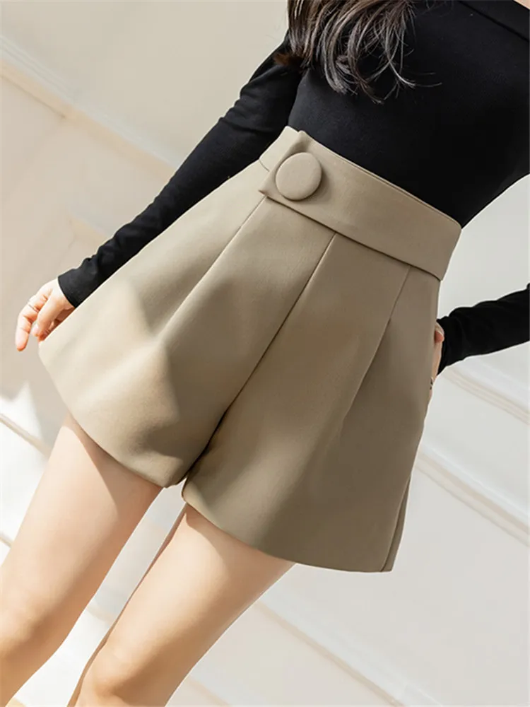 Shorts Femininos Botao Seoulish Short Short Feminino Soldado Larro Largo Lares Coreanos Elegantes Casuais E Calcas Unicas Bolsos De Verao 230410 De 118 67 DHgate