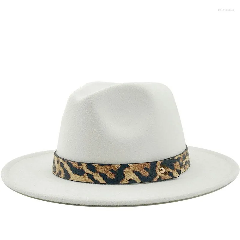 Bérets femmes hommes laine Jazz Fedora chapeaux décontracté en cuir léopard ceinture feutre chapeau blanc rose jaune Panama Trilby casquette de fête formelle