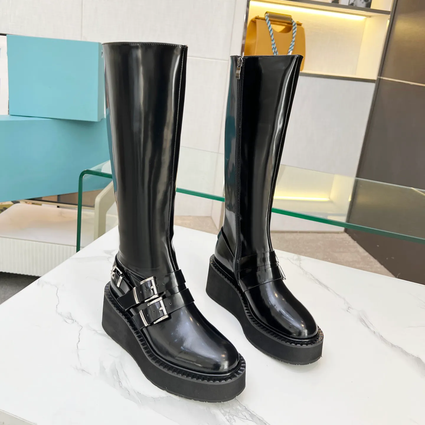 Thigh high shop chelsea boots