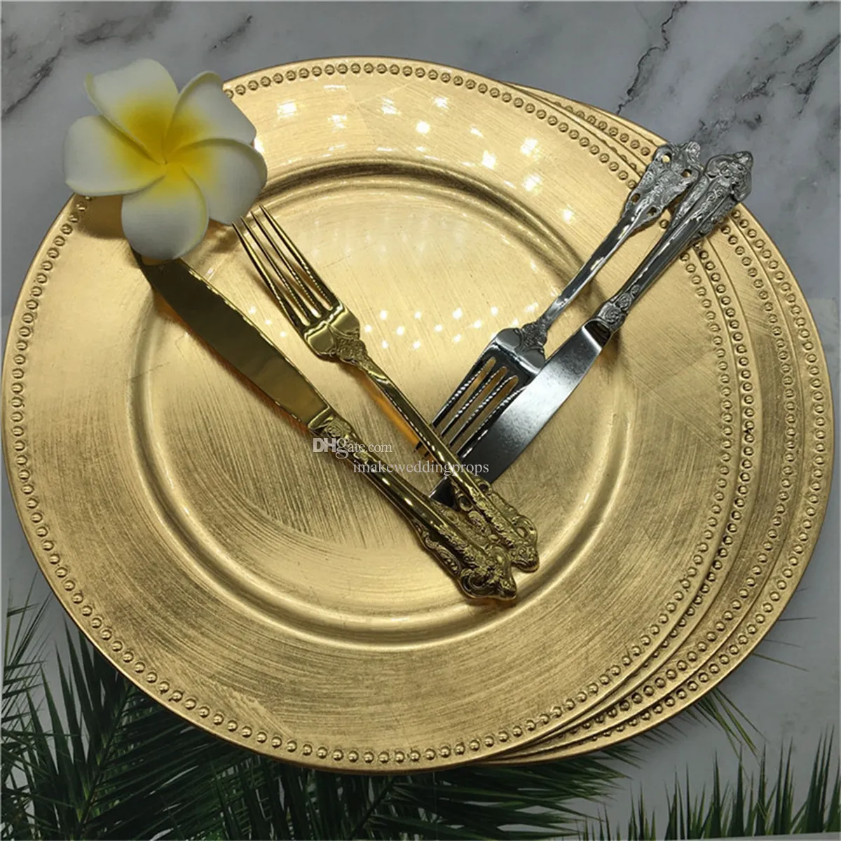 Wholesale decor Wholesale dinner 13 inch gold plastic beaded charger plates Elegent Pearl dish Decorative Salad Wedding Christmas salver imake785