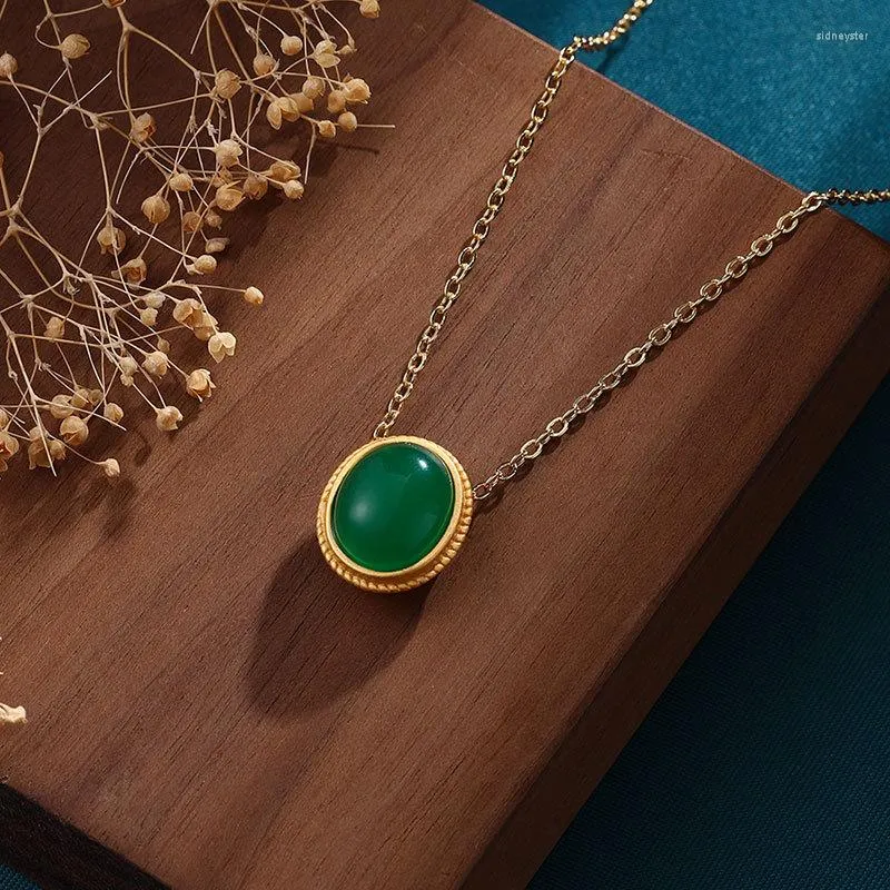 Chaînes en vintage naturel un collier rond de jade pendentif ancien artisanat en or simple bijoux de fête de banquet pour les femmes cadeau