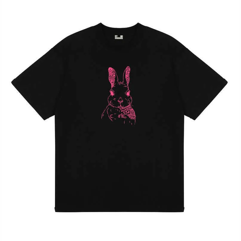 Designer New Women Tir shirt High Edition 2023 Summer Rabbit Letter Impressão unissex T-shirt de manga solta para homens Mulheres