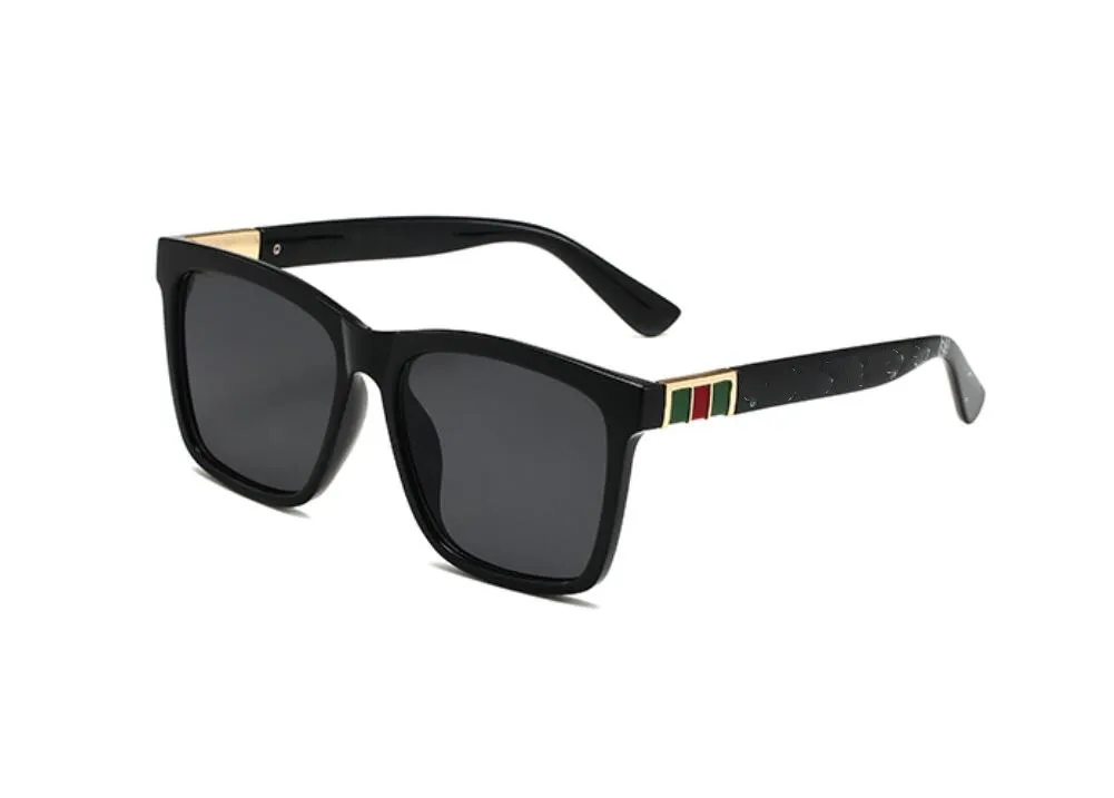 Occhiali da sole polarizzati neri Designer Donna Occhiali da sole da uomo Nuovi occhiali Marca Driving Shades Occhiali da vista vintage da viaggio Pesca piccola montatura G8082