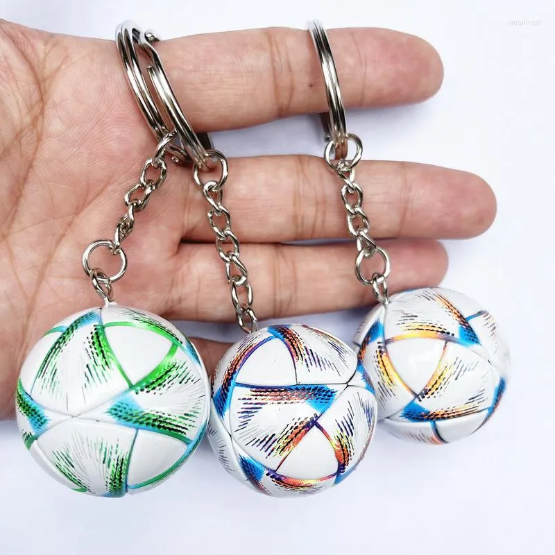 Keychains Keychain Football Colorful Monumental Realistic Bright Color Key Pingente para a vida cotidiana