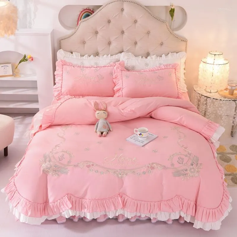 Ensembles de literie rose Double couche volants broderie housse de couette jupe de lit couvre-lit taies d'oreiller 4 pièces princesse coréenne coton