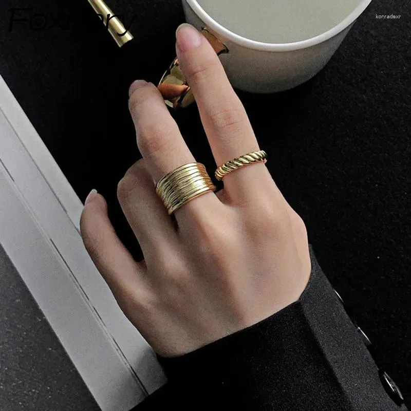 Cluster Ringen INS Mode Gouden Kleur Voor Vrouwen Frankrijk Plated Eenvoudige Geometrische Vintage Elegante Partij Sieraden Geschenken