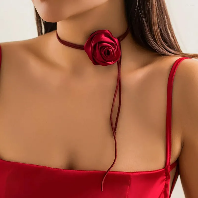 Girocollo Salircon gotico in raso con grande rosa fiore collana clavicola moda coreano velluto corda regolabile catena gioielli da collo da donna