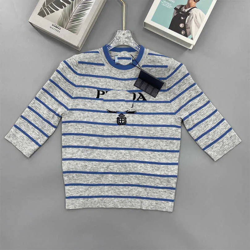 Designer women's clothing 20% off Shirt Style Knitted Stripe Grey Medium Round Neck Top T-shirt 2023 Versatile Sleeve