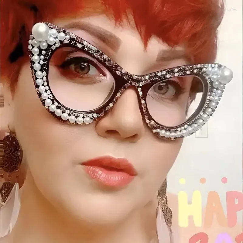 Sunglasses Frames 2024 Fashion Rhinestone Pearl Cat Eye Glasses Women Frame 3 Colors Eyeglasses Female Wholesales