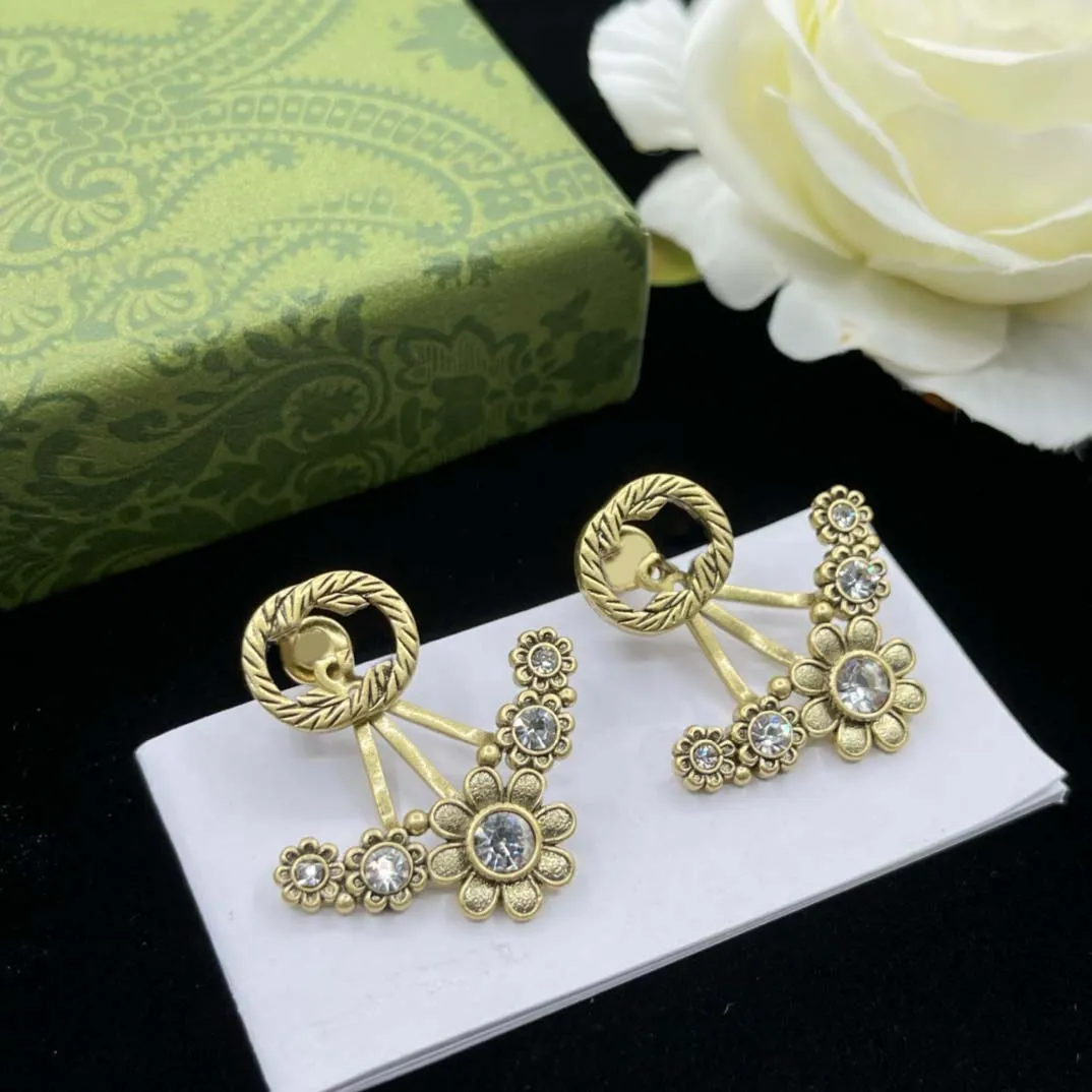 Boucles d'oreilles de créateur, cuivre doré 14 carats vintage avec aiguille en argent 925, boucles d'oreilles fleur en cristal double Alphabet, 2 façons de porter, bouchons d'oreilles personnalisés, cadeaux. de gros