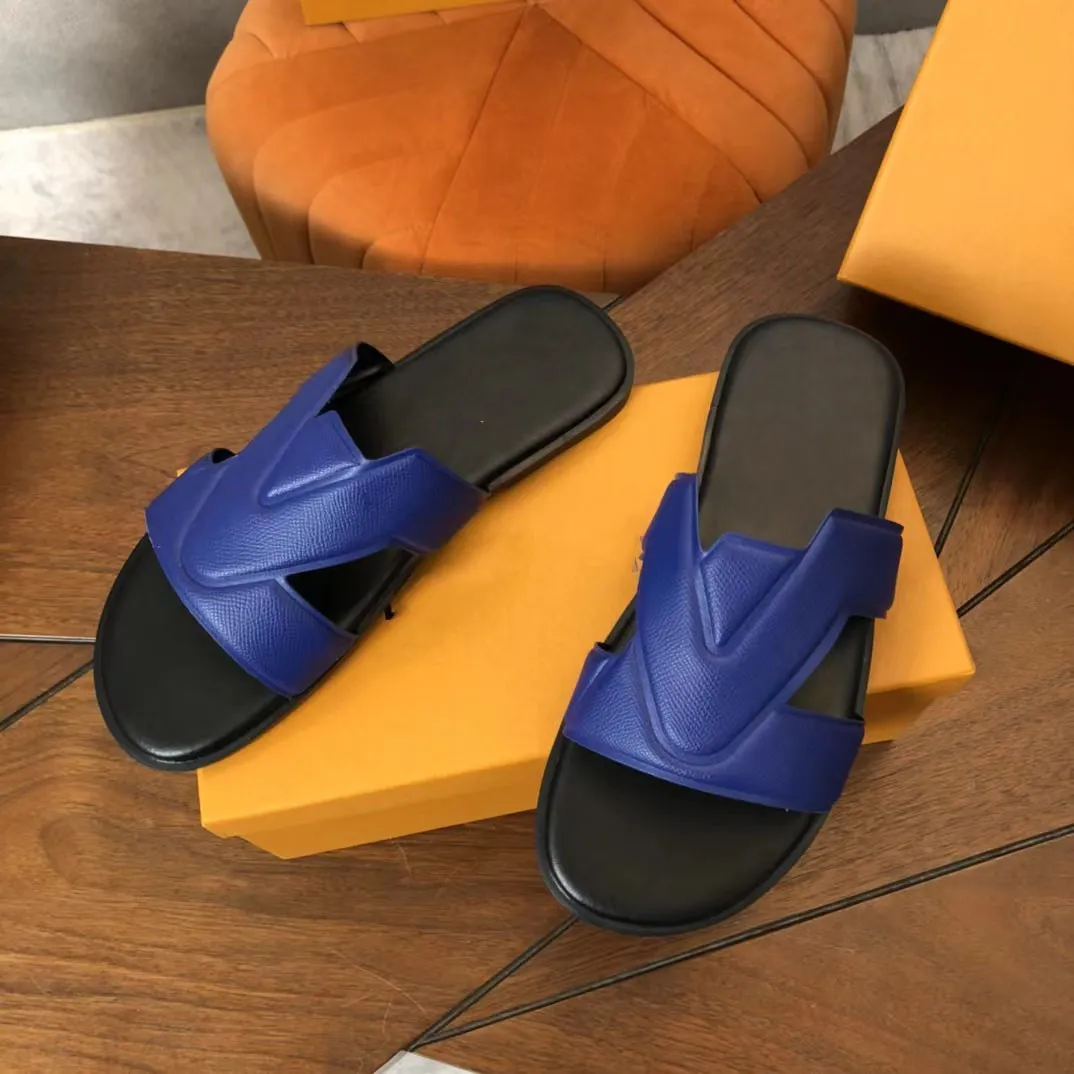 2023 Sandálias de moda Paris Sandals Top Design Fashion Sunshine Beach Home Flippers essenciais