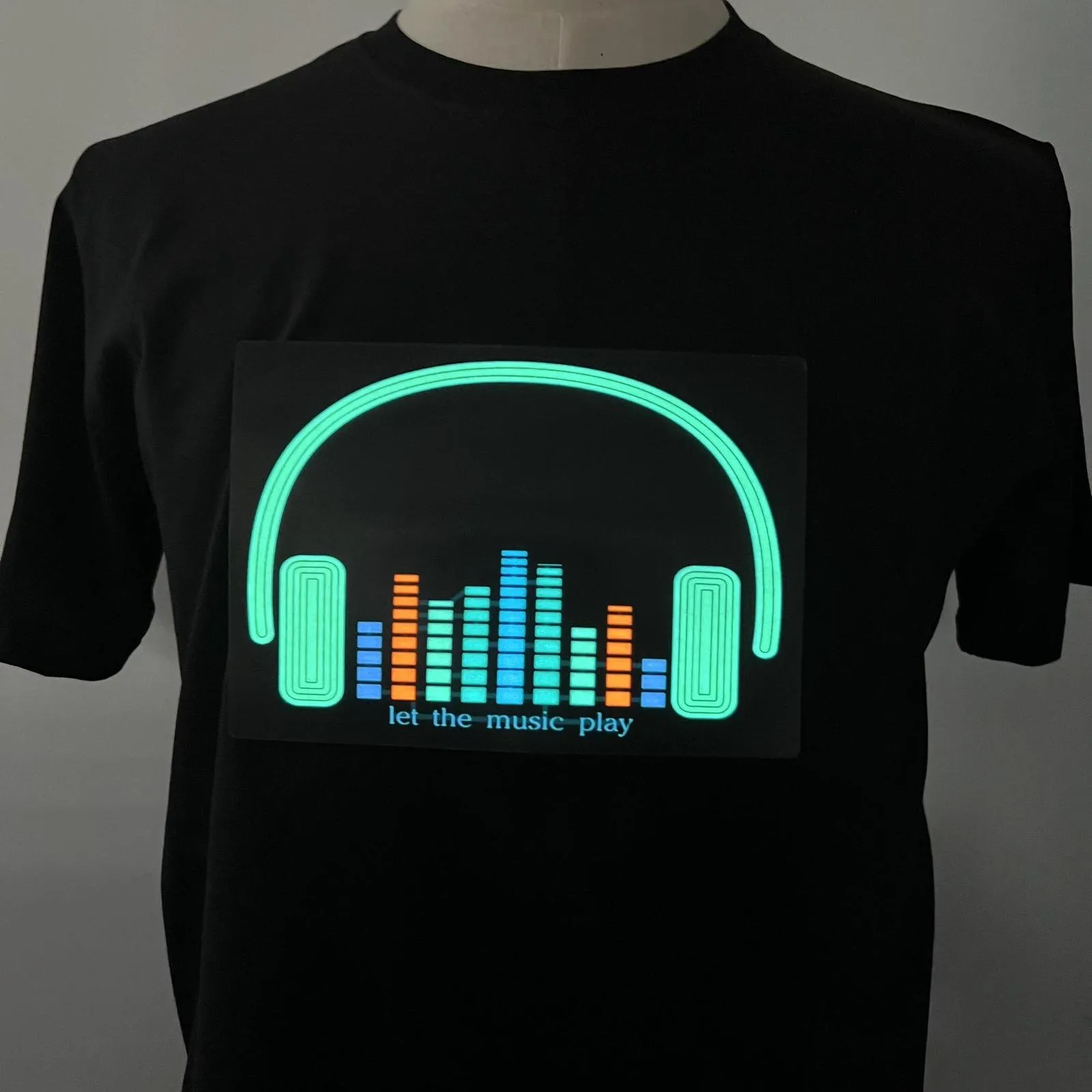 T-shirts pour hommes fête de noël Dj égaliseur affichage musique lumineuse Led t-shirt 230410