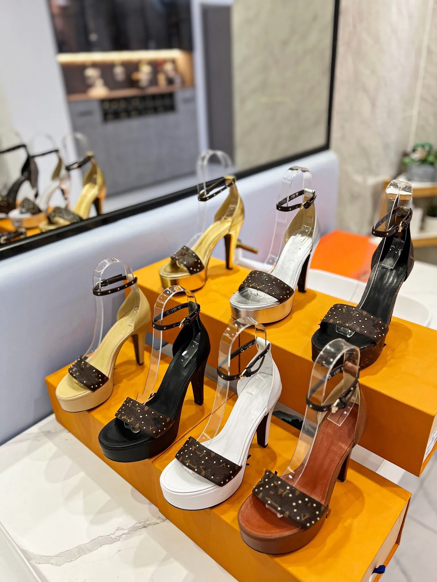 Famous footwear shop ladies dress shoes