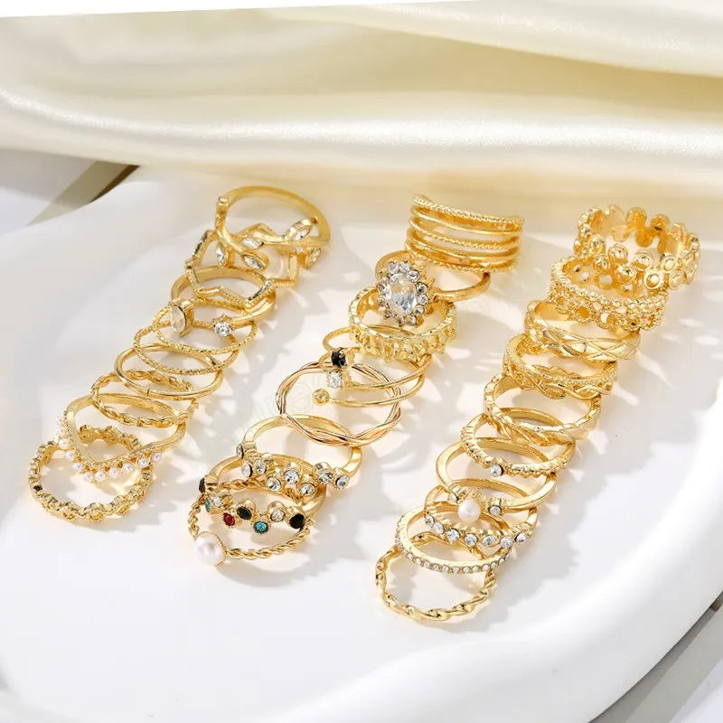 Gold Color Rings Set For Women Vintage Pearl Geometric Hollow Rhinestone Ring Fashion Wedding Party Jewelry