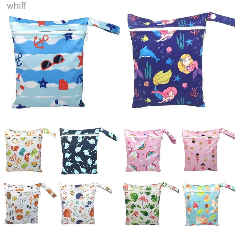 Diaper Bags 20*25cm Waterproof Baby Diaper Bag Cartoon Print PUL Single Pocket Handbag Small Maternity Nappy Storage Wet Bag For StrollerL231110