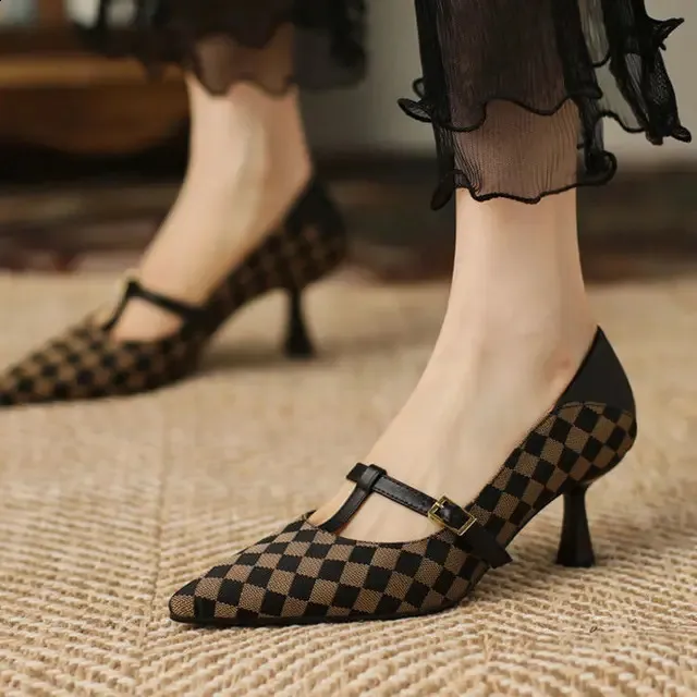 Sapatos para senhoras sales