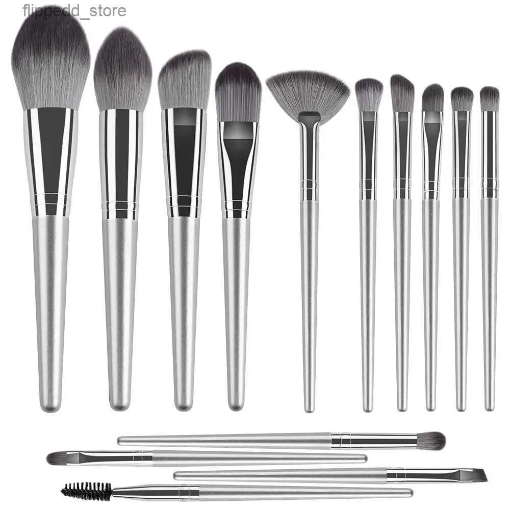 Pennelli per trucco 14 pezzi Set di pennelli per trucco Professionale Cristallo Argento Morbido Cosmetico In polvere Fondotinta Ombretto Blush Strumento Pennello per trucco Q231110