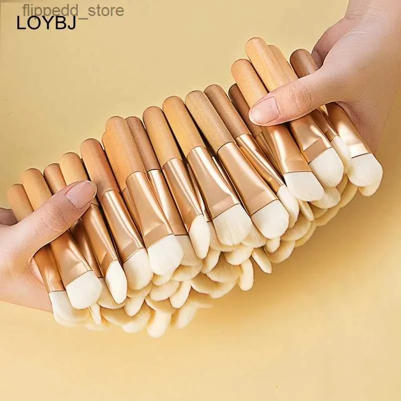 Makeup Borstes 10/20/50st Facial Mask Brush Fan Formed Soft Face Professional Makeup Borstes Trähandtag Portable Skin Care Cosmetics Tool Q231110