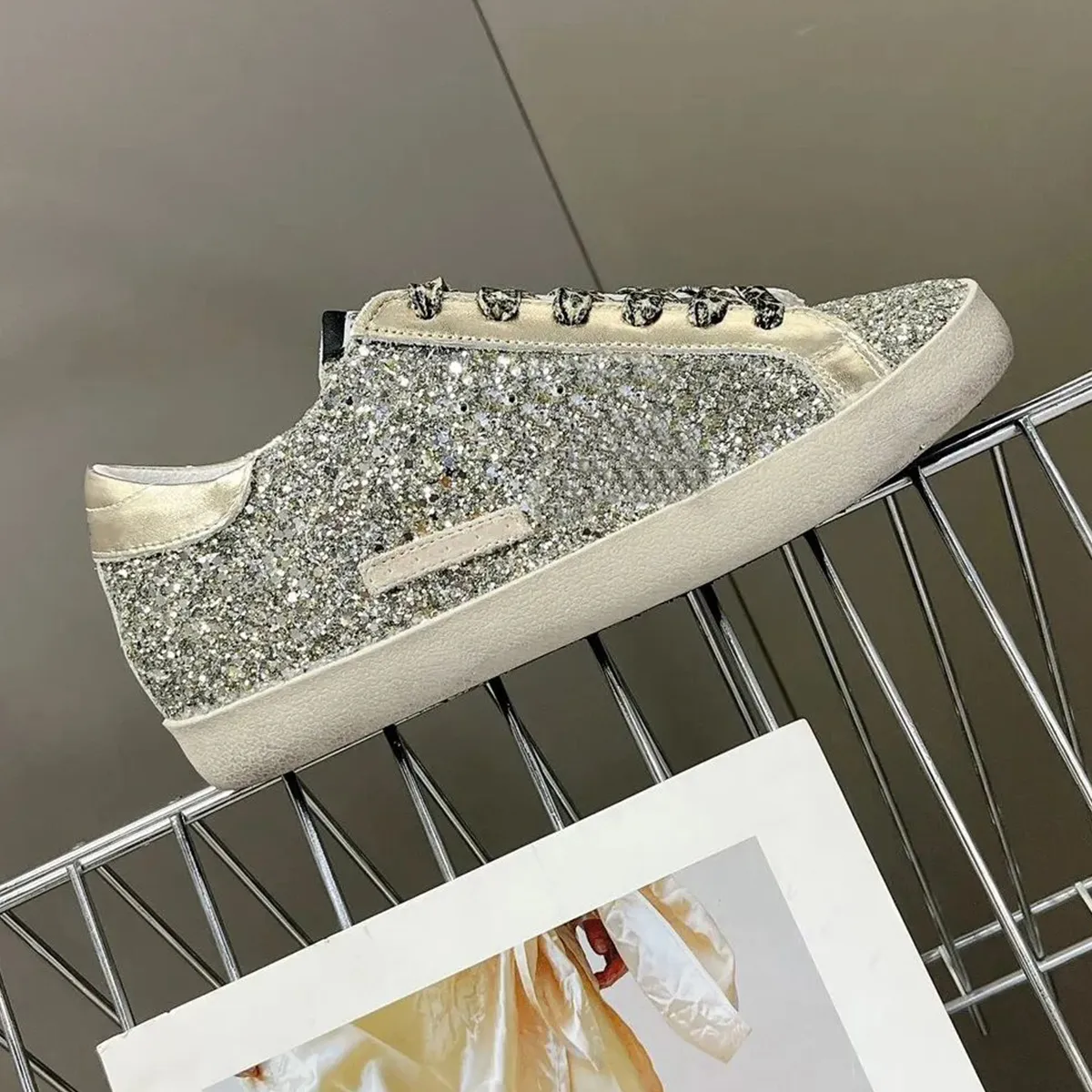 أحذية غير رسمية جديدة عملاء Golden Super Gooseity Star Italy Sneakers Super Star Luxury Dirtys Sequin White Do Old Dirty Sneakers مع حجم الصندوق 35-46