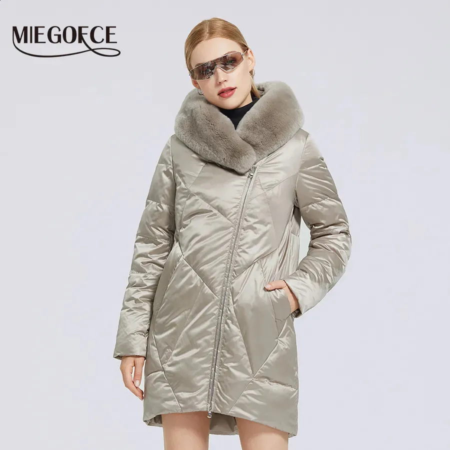 Damen-Daunenparkas MIEGOFCE Winter Eleganter Damen-Baumwollmantel Stilvoller Kunstpelzkragen Lange warme Kapuzenjacke Weiblich Winddichter Parka D20657 231109