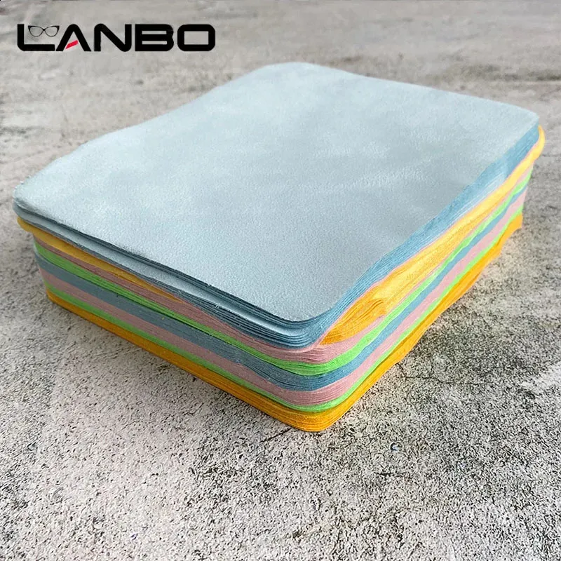 Vestiti per lenti 100 pezzi Occhiali da vista Camoscio Occhiali Cleaner 150 * 180mm Panno per pulizia occhiali in microfibra per lenti Salviette per pulizia schermo telefono 231109