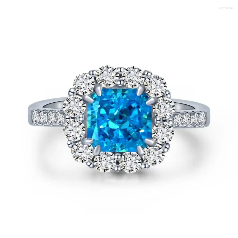 Küme Yüzükleri S925 Gümüş Yüzük Aquamarine 7 Çiçek Kesme Açılış Ayarı Takı 5A ​​Zircon