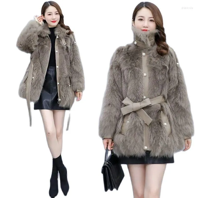 Pêlo feminino imita casaco de comprimento médio na cintura inverno 2023 tendência de jaqueta m383