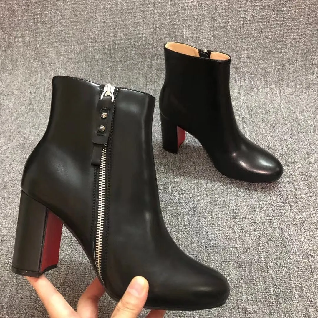 Red shiny shop booties
