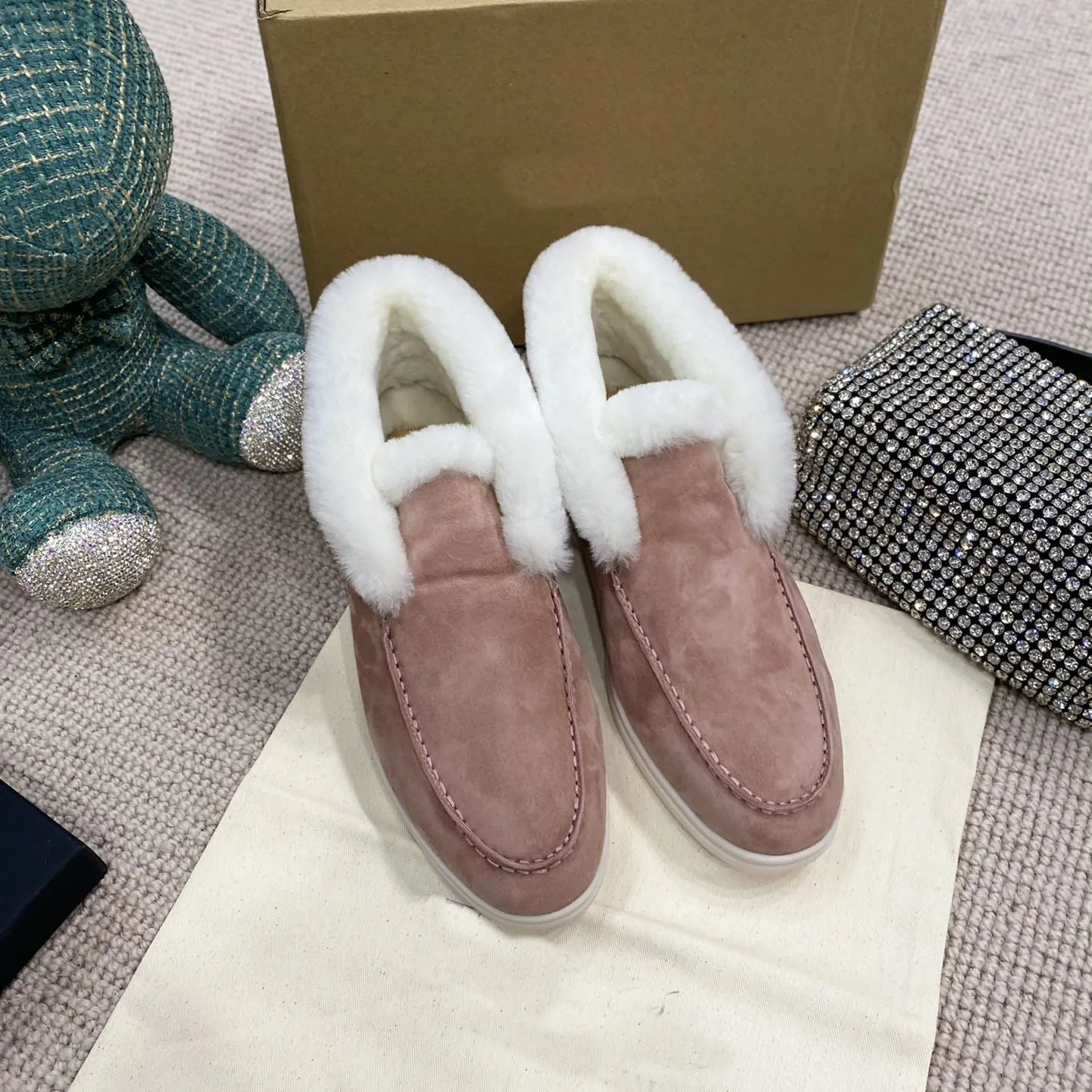 ontwerpers laarzen schoenen vrouwen mannen luxe winter charms lopen suède mocassins warm paar platte wollen enkellaars slip op hoge top flats platte jurk schoen schoeisel