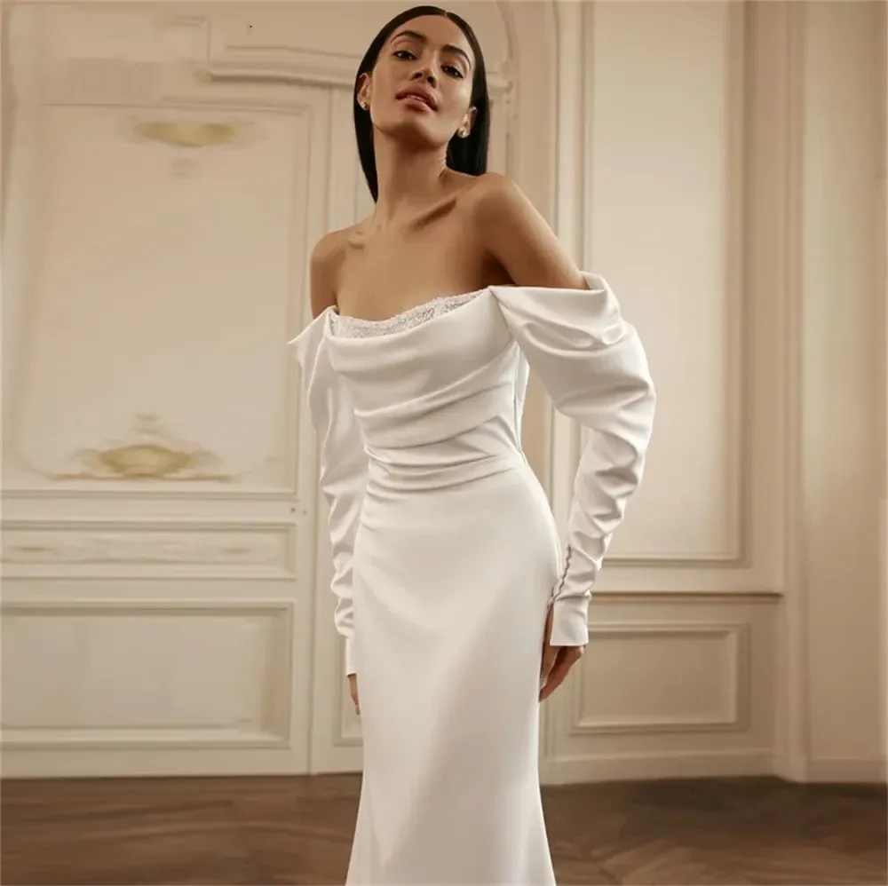 Classy Long Off the Shoulder Satin Plus Size Wedding Dresses Full Sleeves Mermaid Chapel Train Bridal Gowns