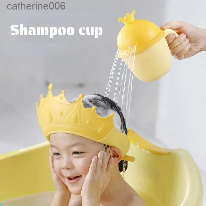 Cuffie da doccia 1 pezzo Cuffie da bagno per bambini Toddle Shampoo Cup Corona Bambini Balneazione Bailer Baby Shower Cucchiai Bambino Lavaggio Tazza per capelli Strumento da bagno per bambiniL231110