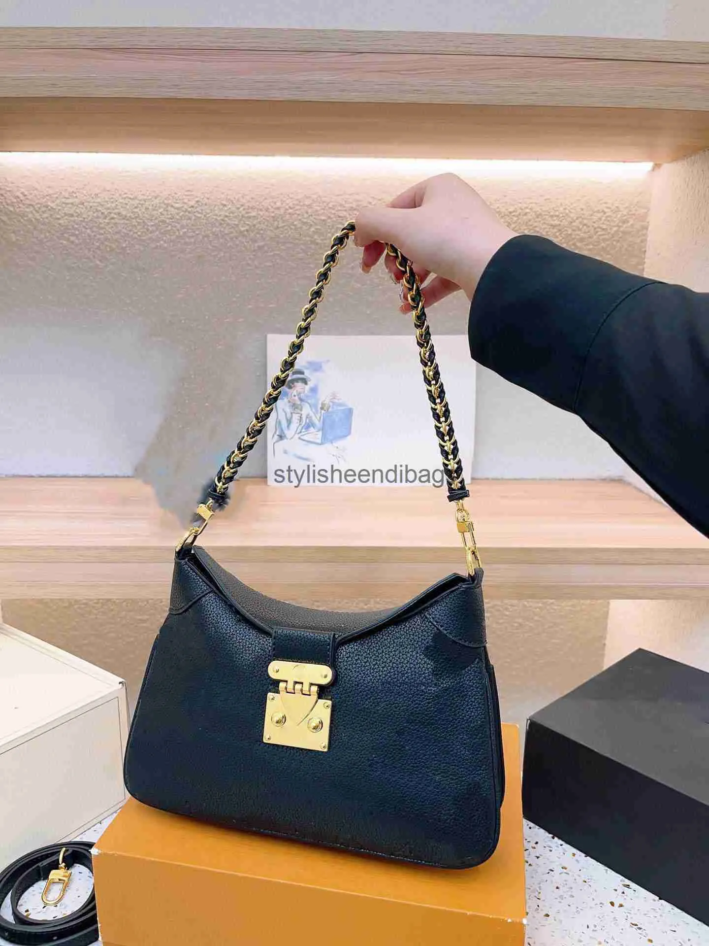 Shoulder Bags Totes New Fasion andbag 2023 Luxury Material Designer Bag Perfect Lock Bagstylisheendibags