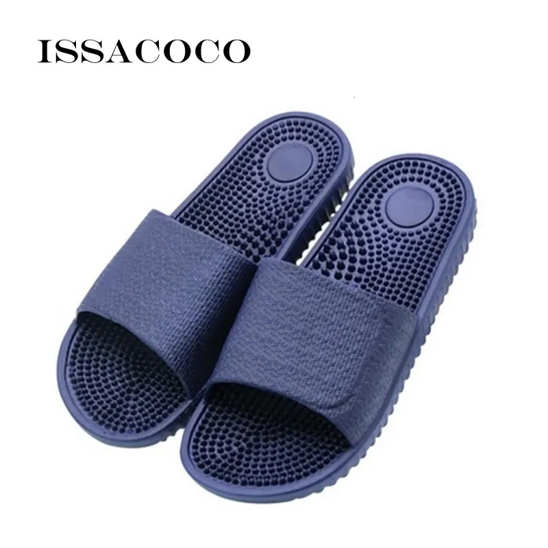 Slippers ISSACOCO Men s Flat Indoor Massage Men Home Non slip Zapatos Hombre Beach Flip Flops Slides 230410