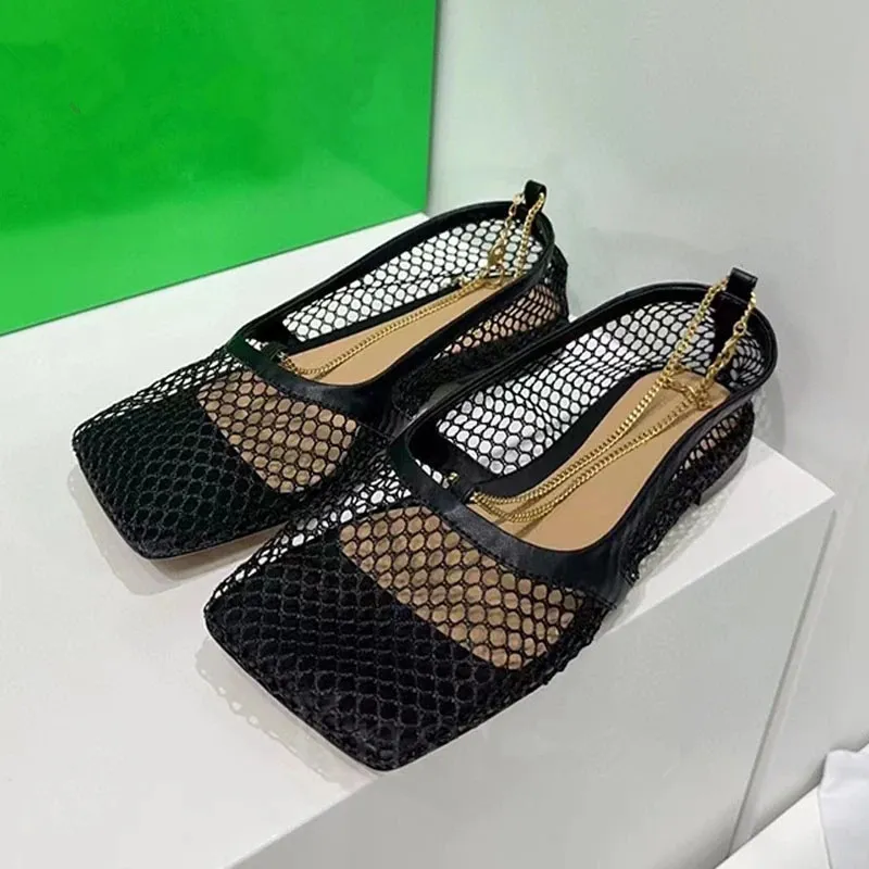 Mesh Hollow Gladiatore Sandali Delle Donne 2023 di Estate Nuova Punta Quadrata Catena Superficiale Tacchi Piatti Scarpe Da Donna Sexy Scarpe Da Festa Delle Donne