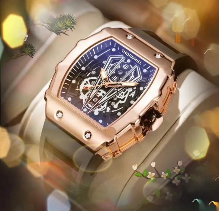 古典的な年次爆発ハイエンドの男性は43mmシリコンストラップクォーツ 